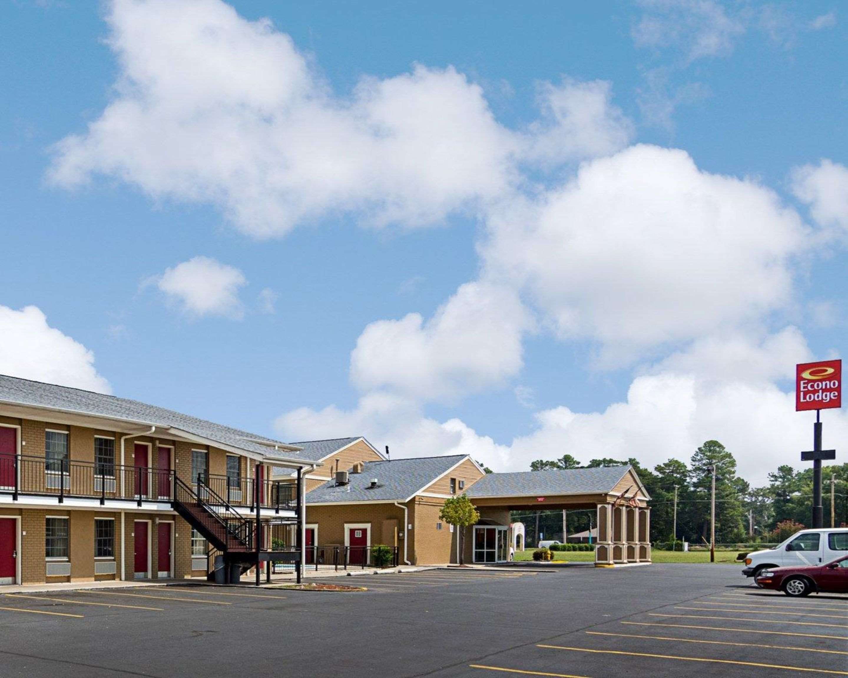 Econo Lodge Pine Bluff Photo