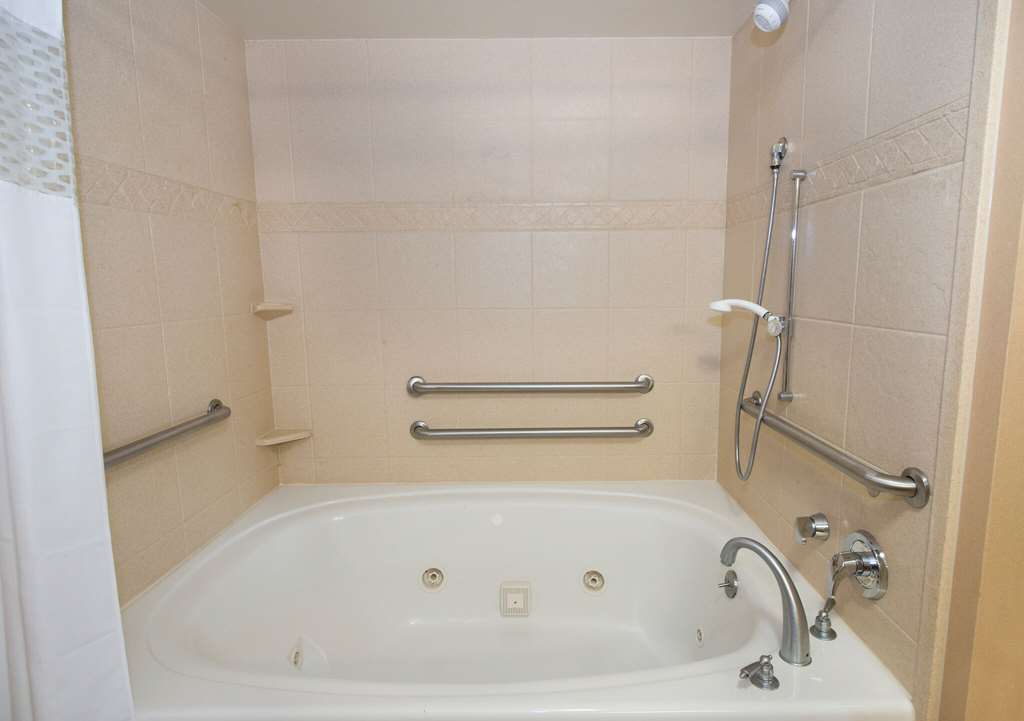 Hampton Inn & Suites Scottsboro Image