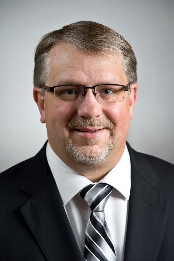 Edward Jones - Financial Advisor: Todd Van Velsor, AAMS® Photo