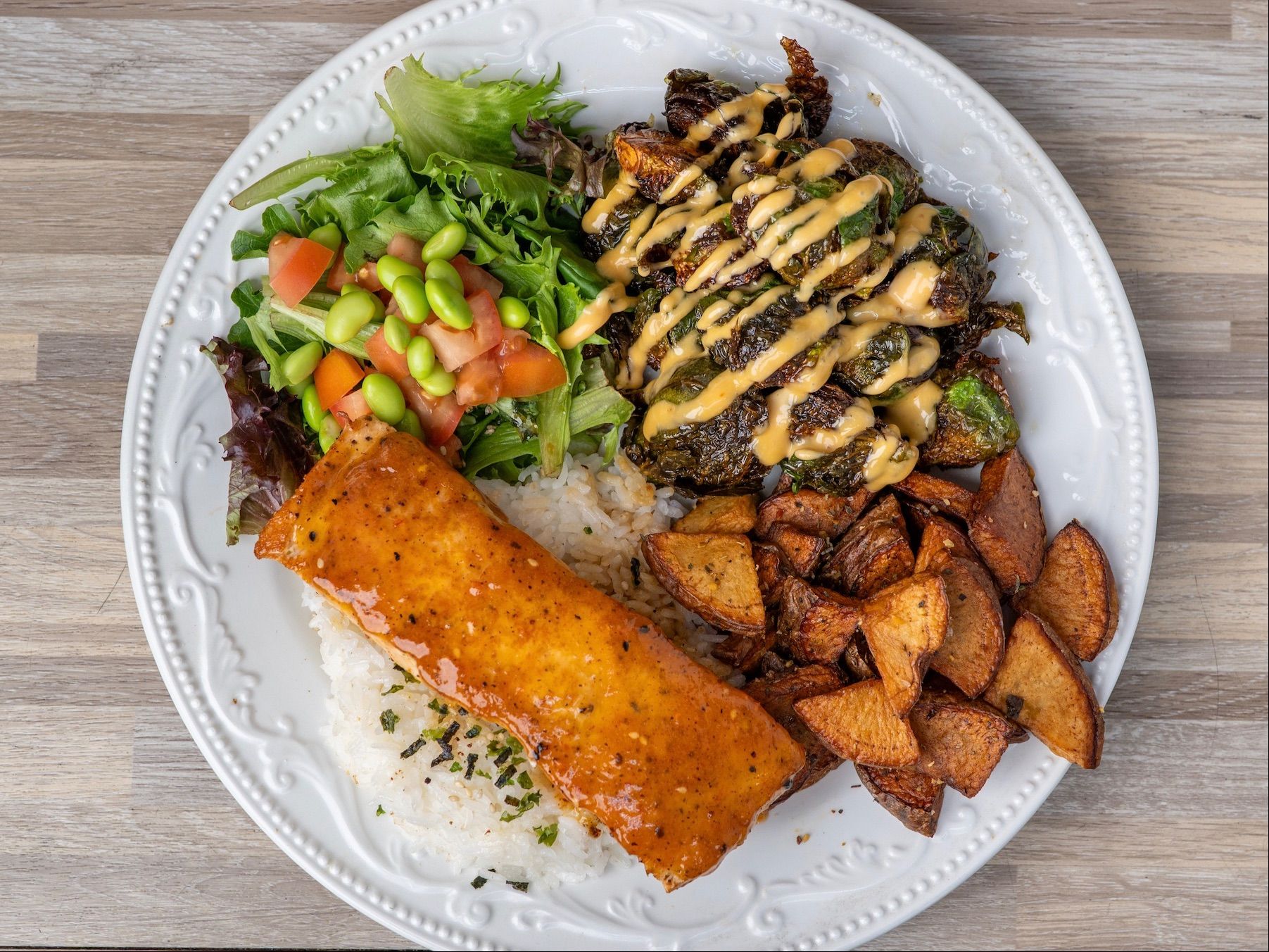 SALMON PLATE