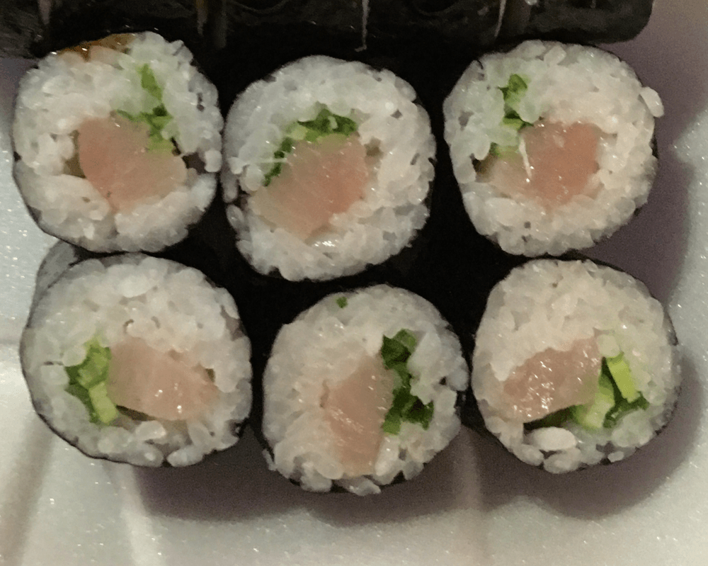 Yellowtail Scallion Roll