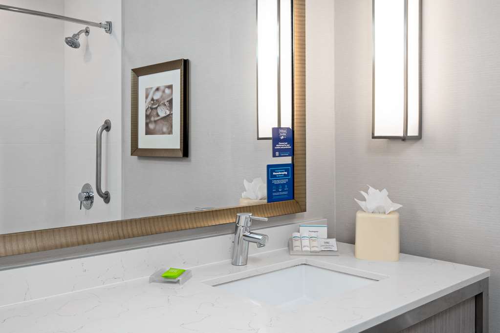 Hilton Garden Inn Roseville Image