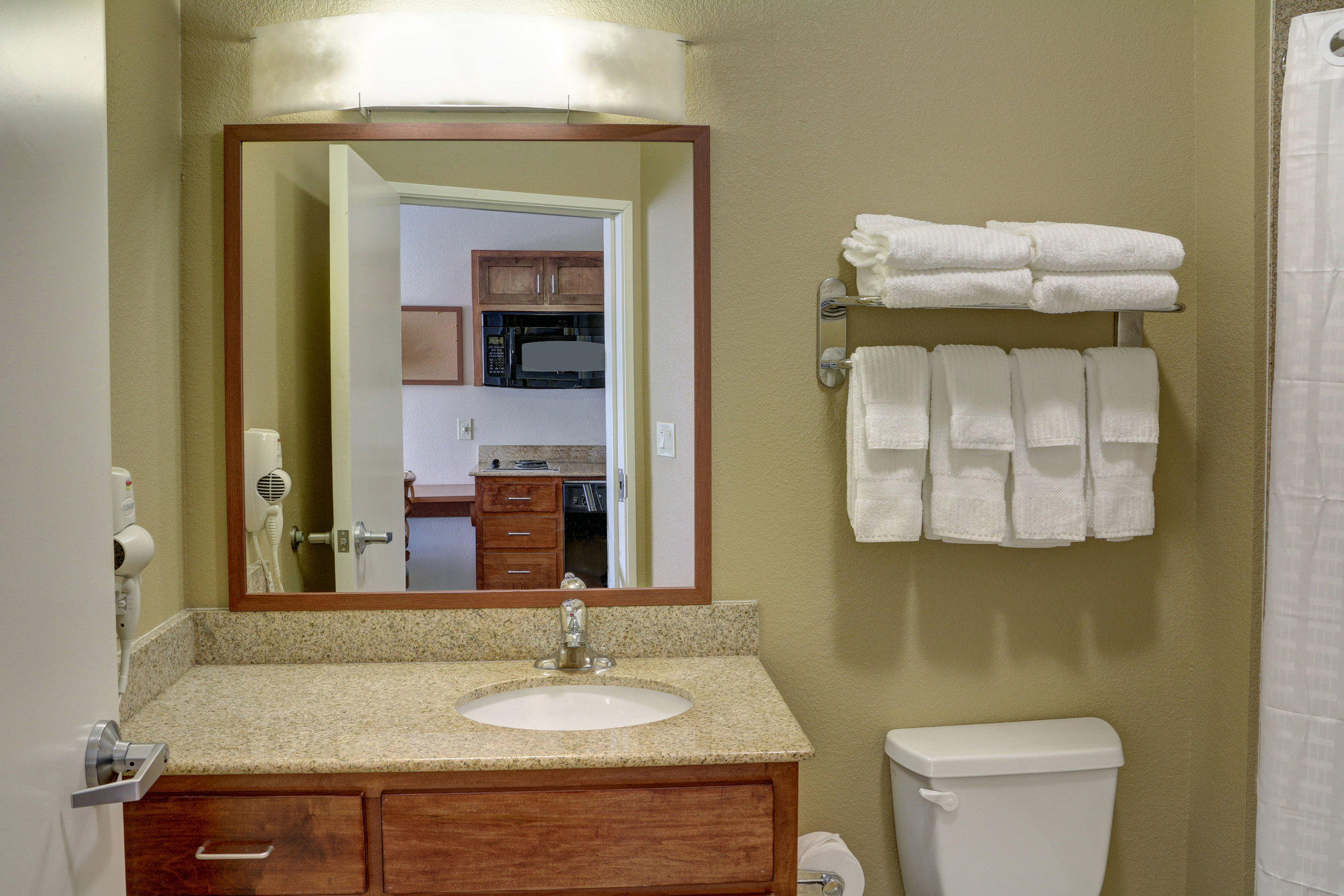 Candlewood Suites Texarkana Photo