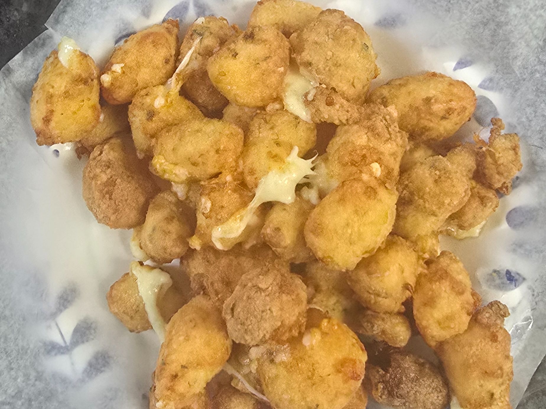Garlic Cheese Kurds
