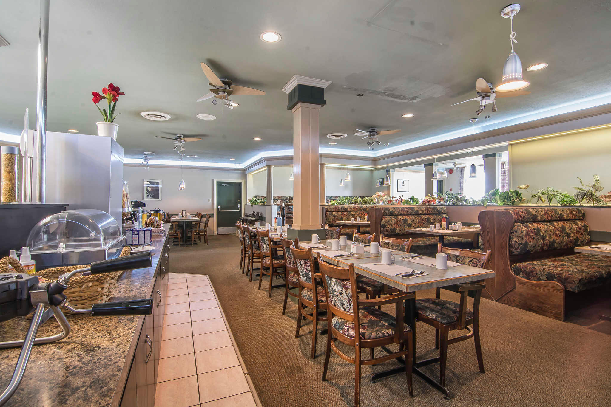 Images Quality Inn & Suites