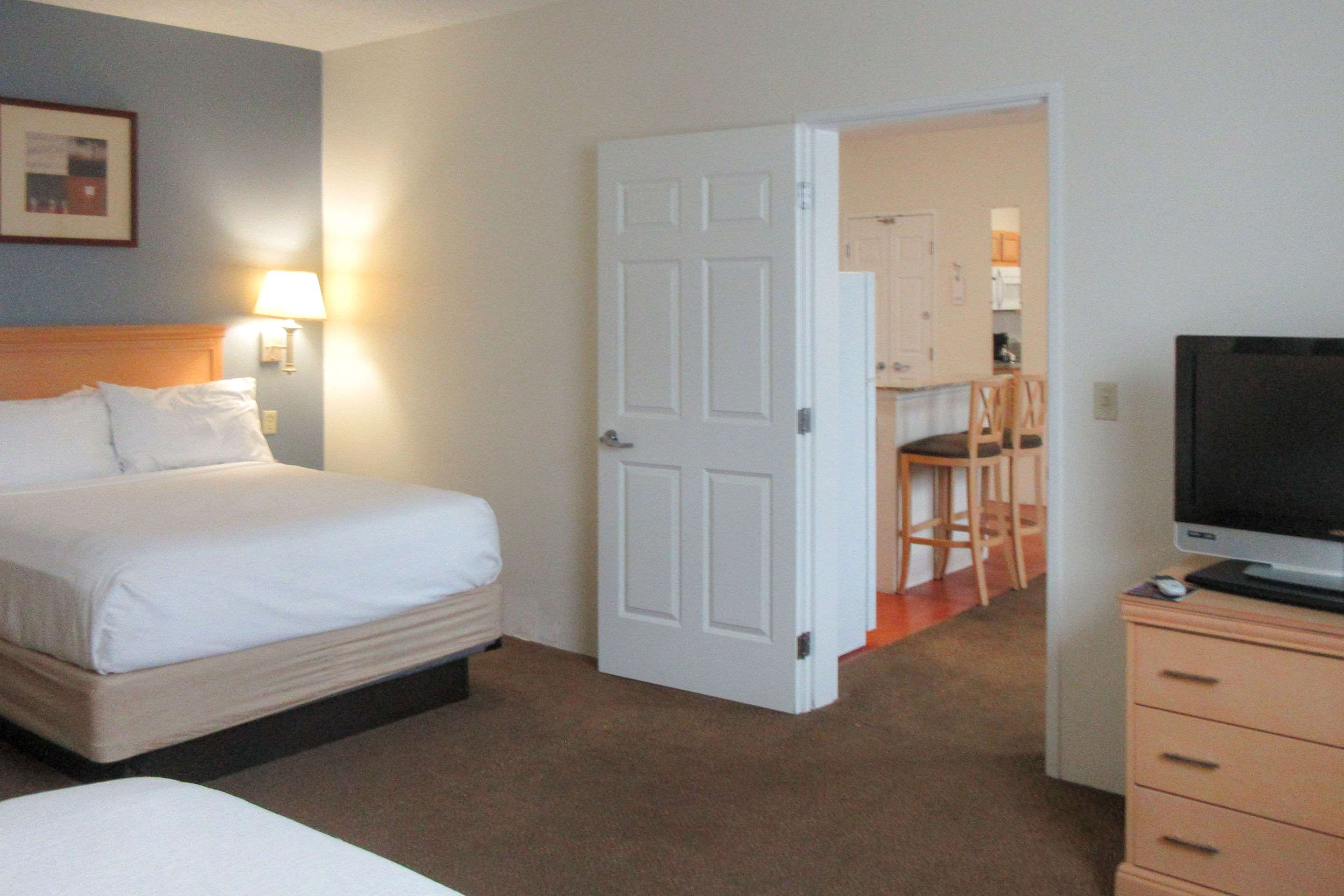 Quality Inn & Suites Denver South Park Meadows Area Photo