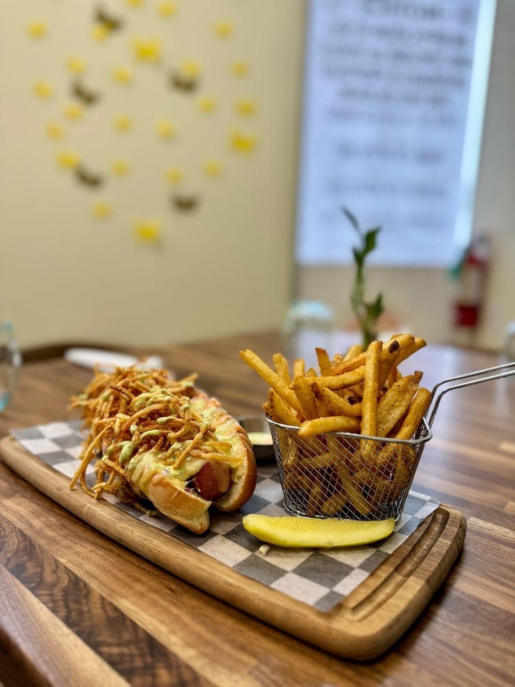The Messy Hot Dog