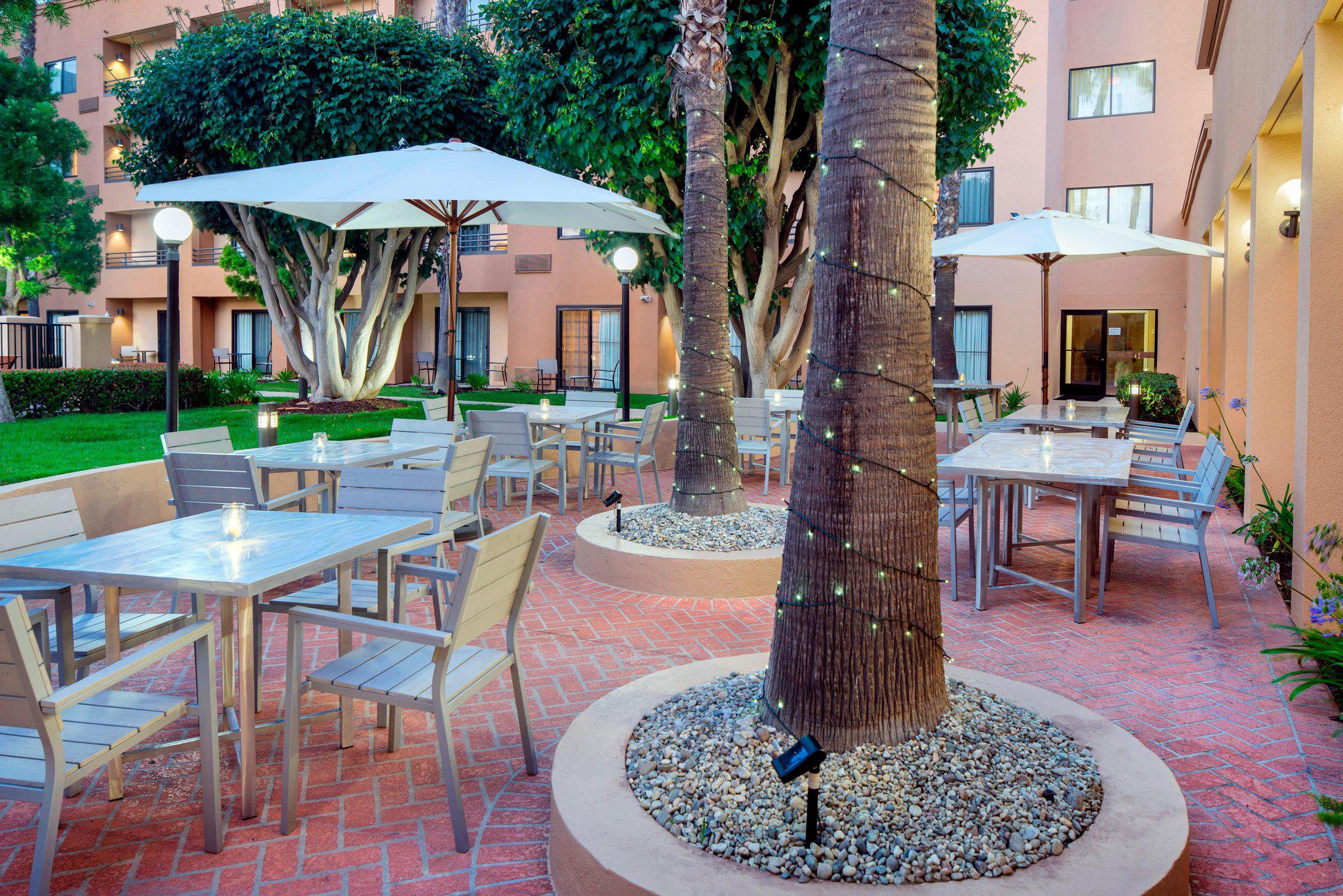 Courtyard by Marriott Los Angeles Torrance/South Bay Photo