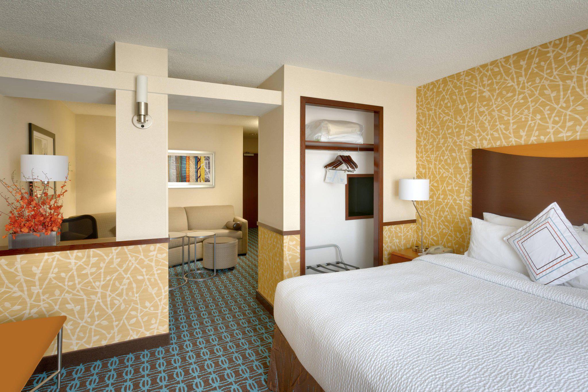 Fairfield Inn & Suites by Marriott Salt Lake City Airport Photo