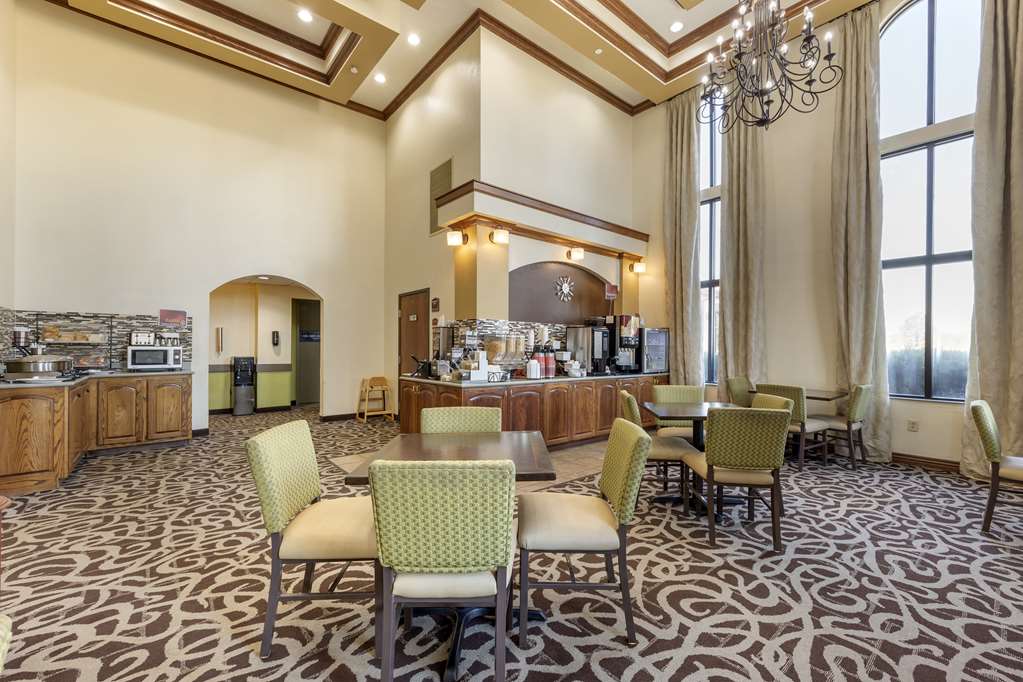 Best Western Plus Sikeston Image