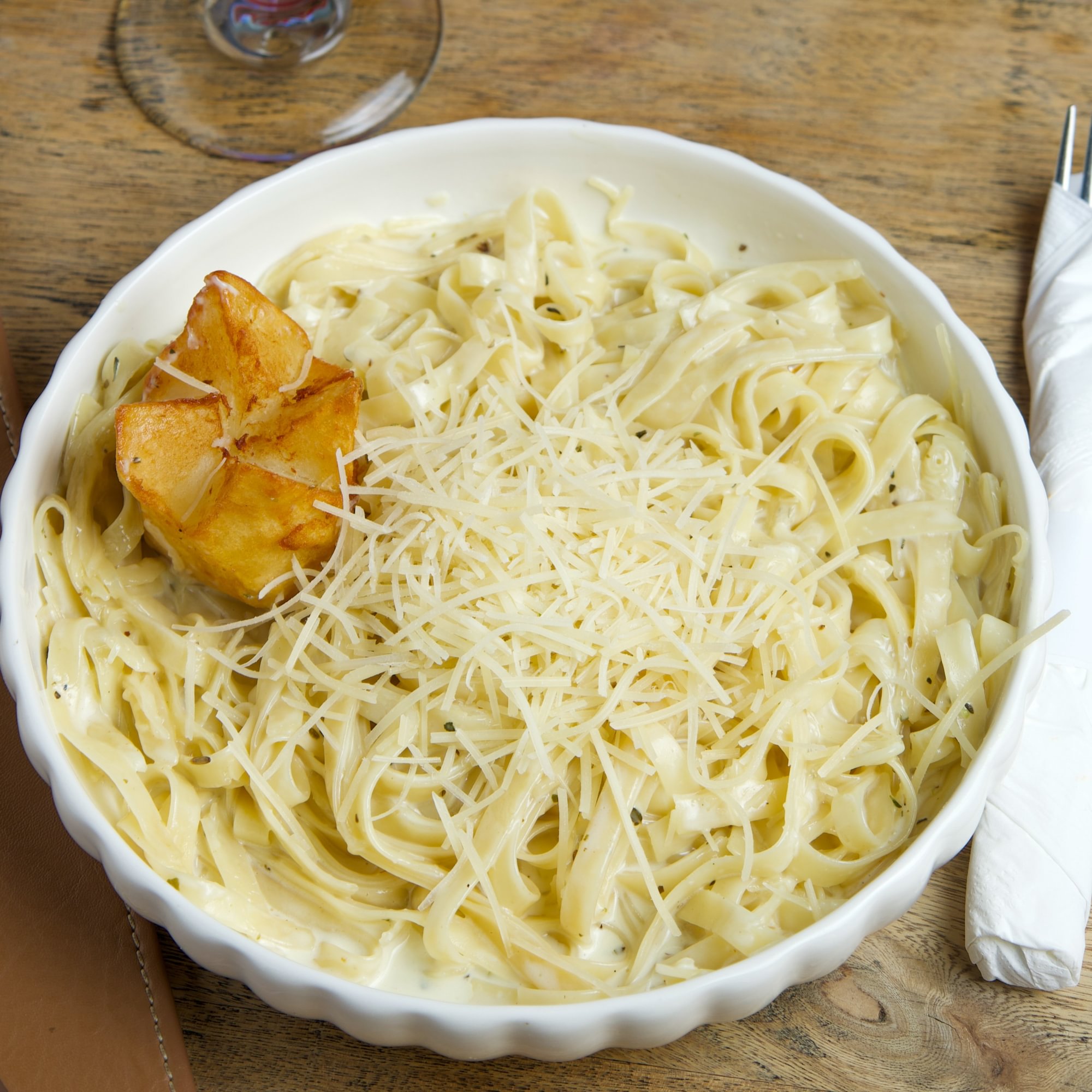 Fettuccine Alfredo