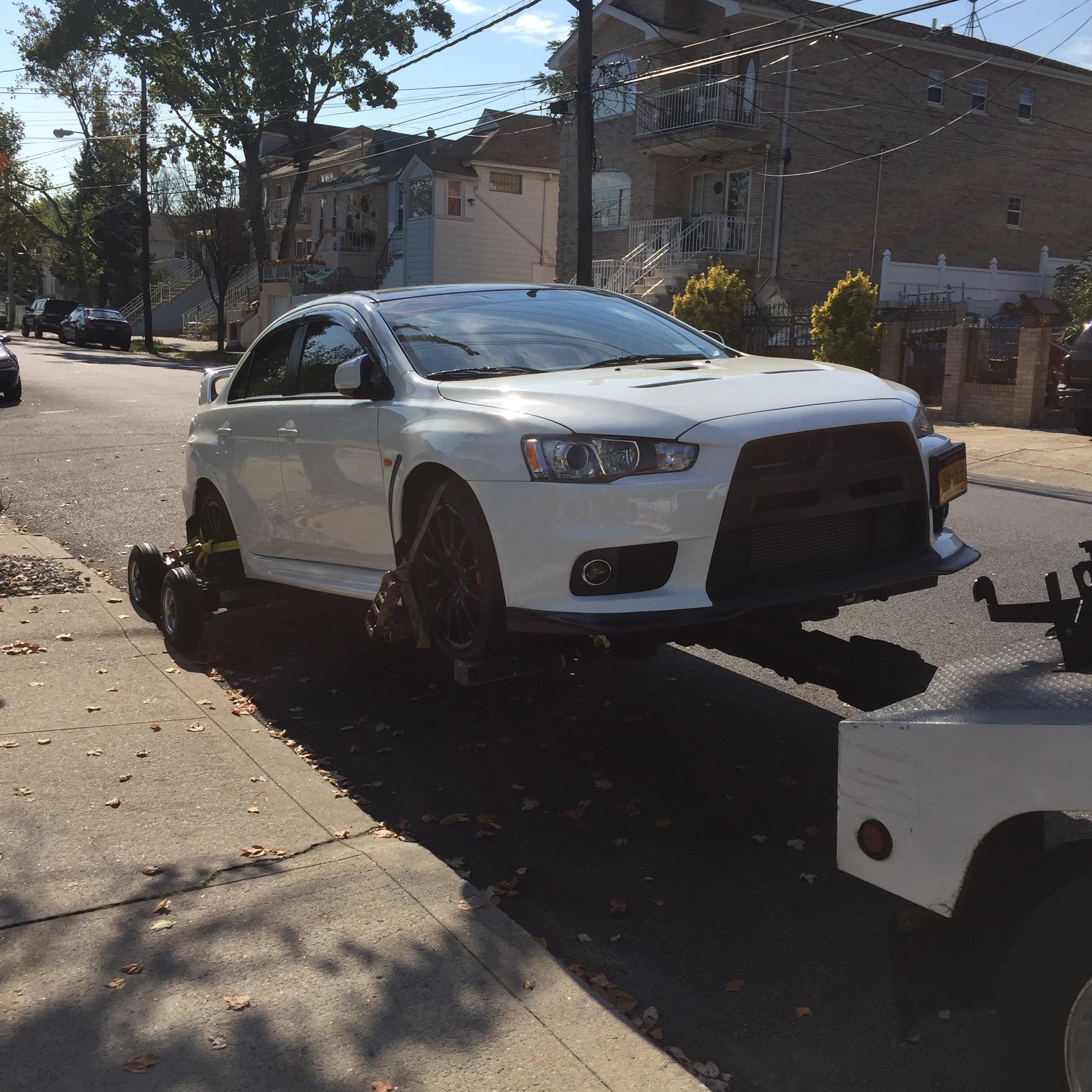 Triumph automotive Logo