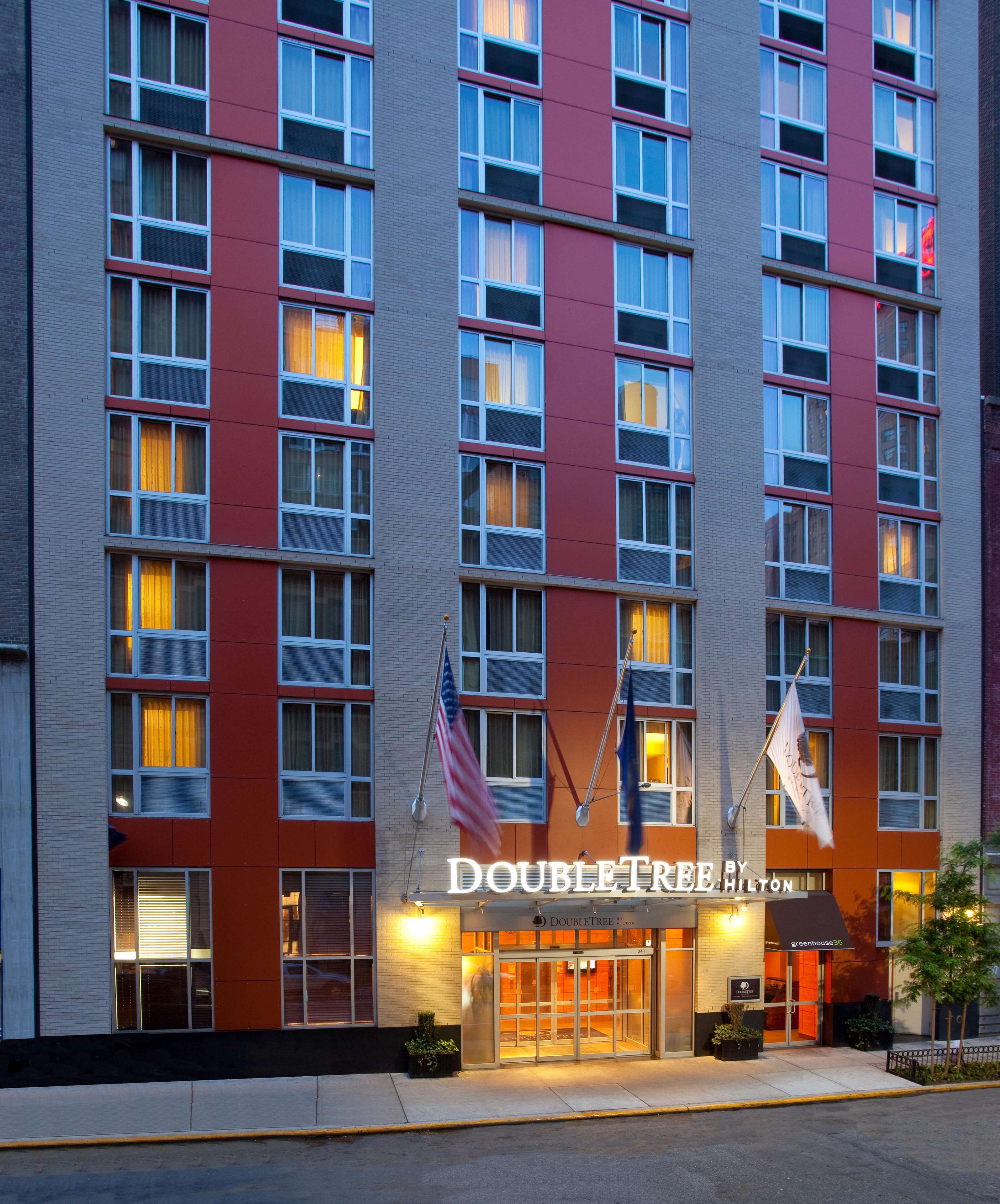 DoubleTree by Hilton Hotel New York - Times Square South Photo