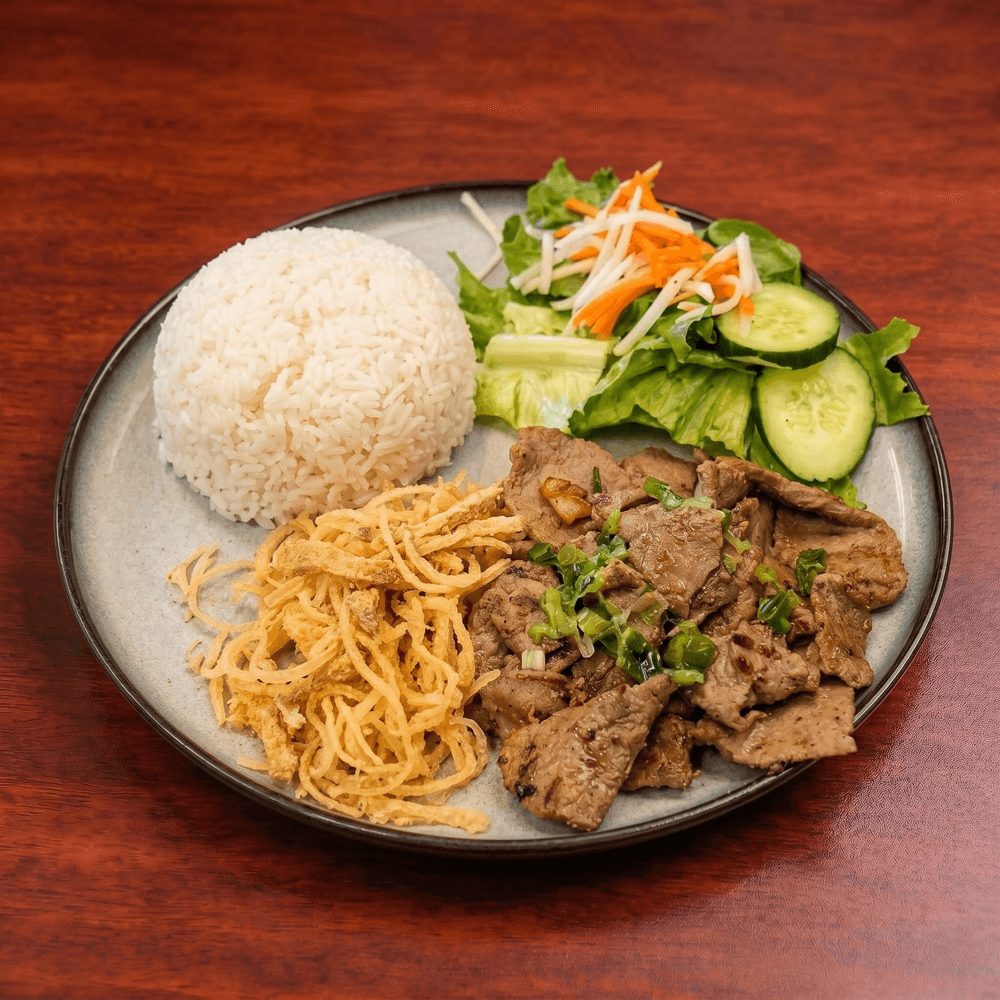 Grilled Beef & Shredded Pork Skin
