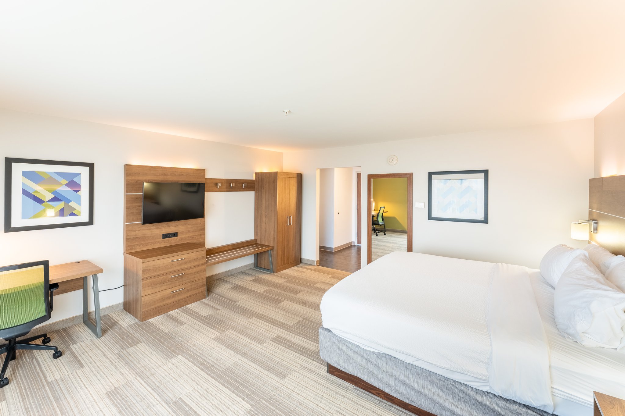 Holiday Inn Express & Suites Nashville North - Springfield by IHG Image