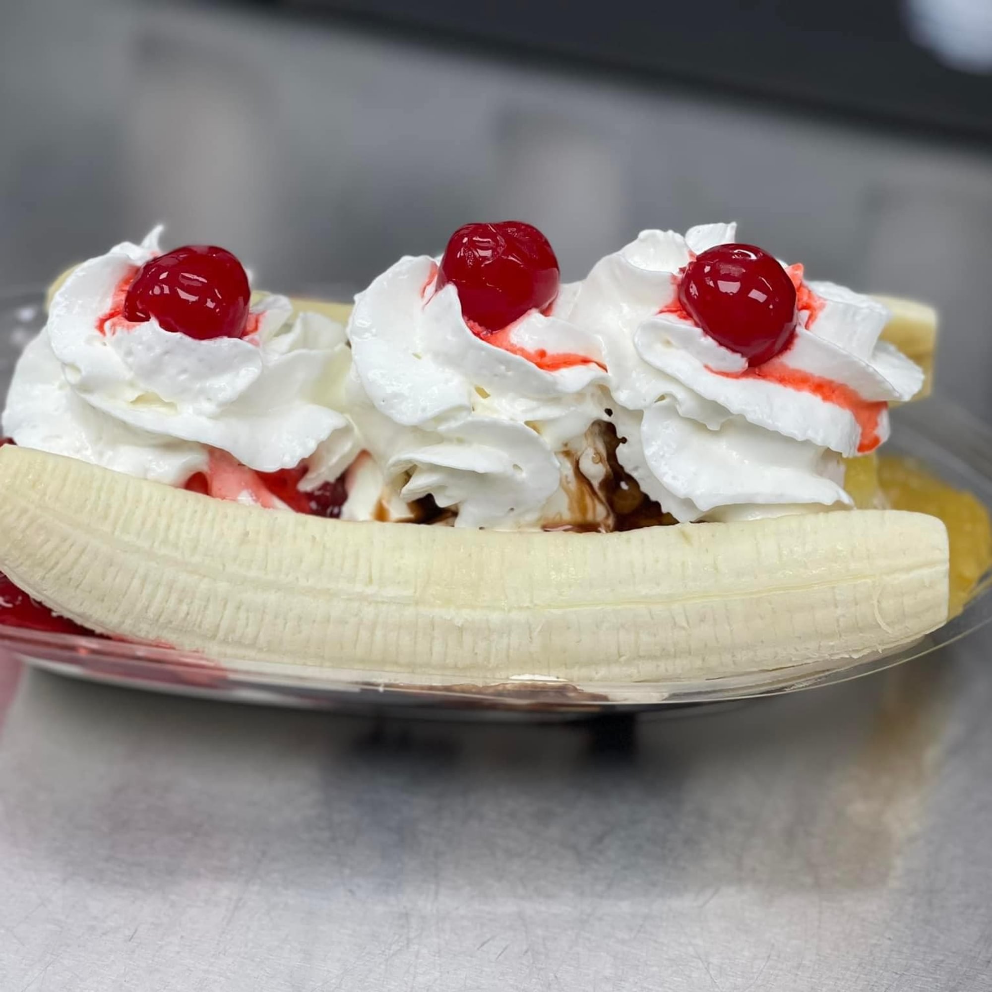Route 10 Party Boat (Banana Split)