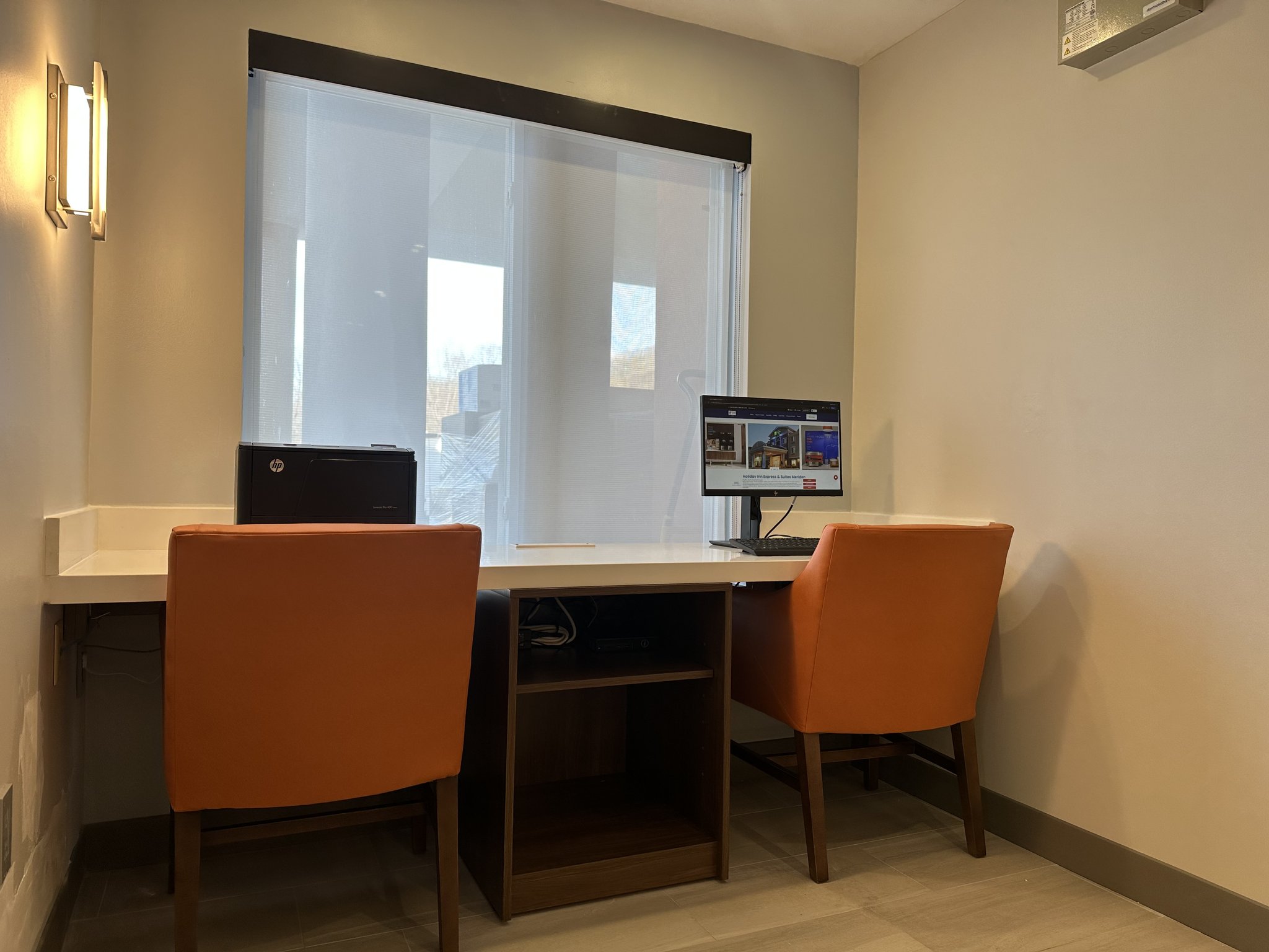 Holiday Inn Express & Suites Meriden by IHG Image