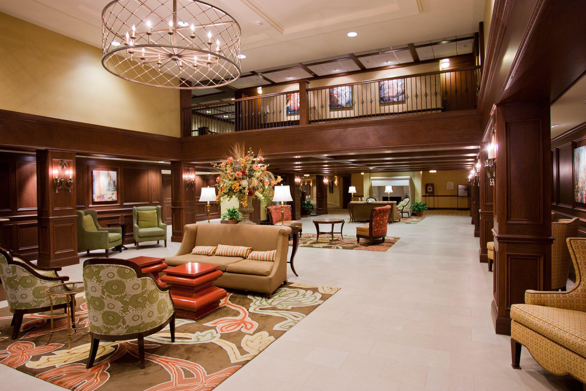 Crowne Plaza Louisville Airport Expo Ctr Photo