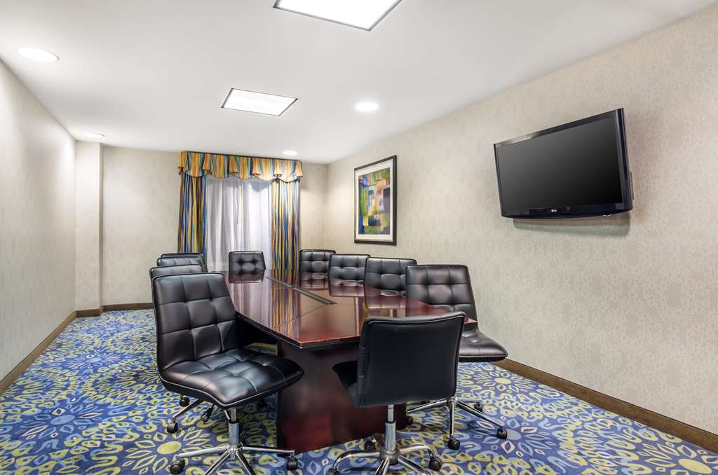 Best Western Plus Waynesboro Inn & Suites Conference Center Image
