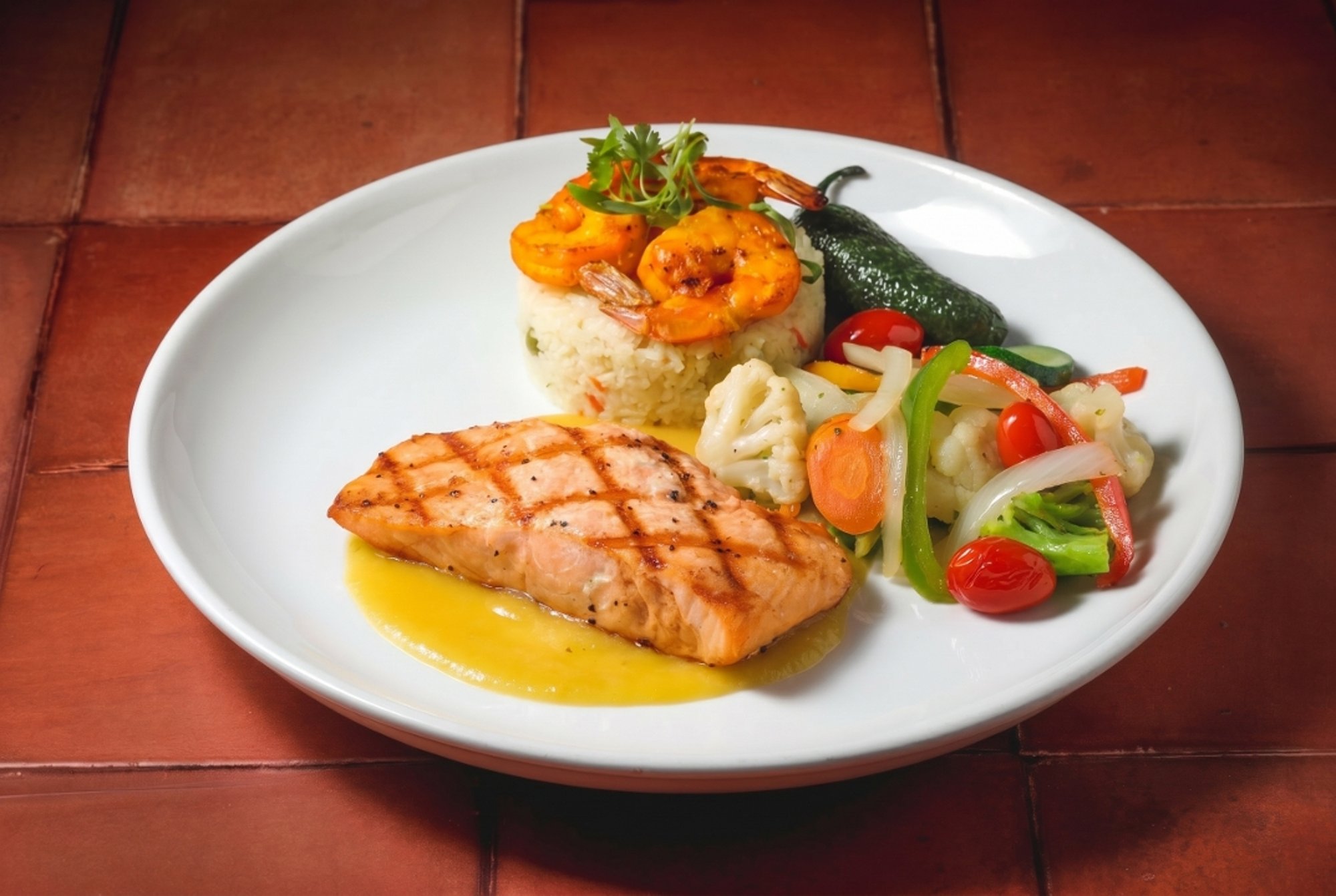 Pina Salmon con Camarones