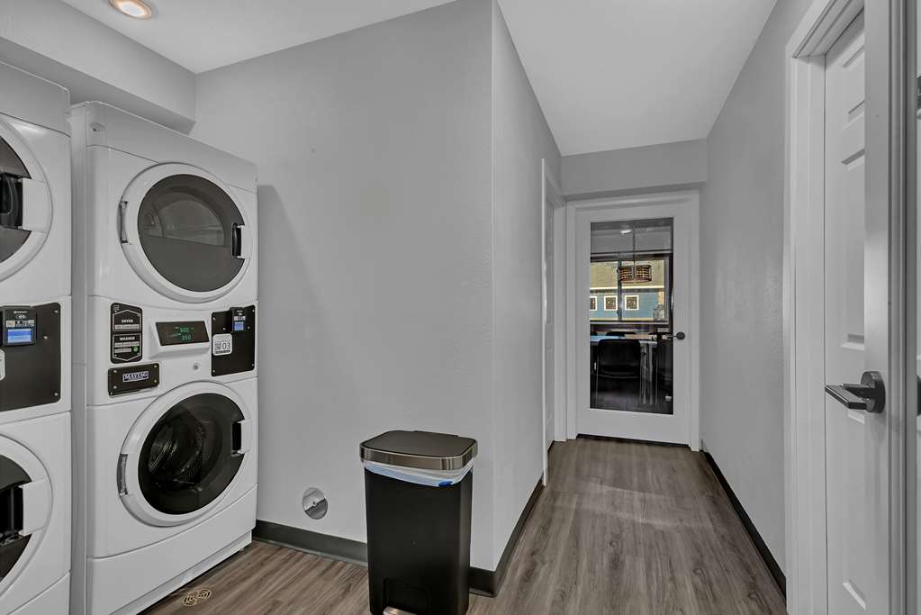 SureStay by Best Western Spicer Image