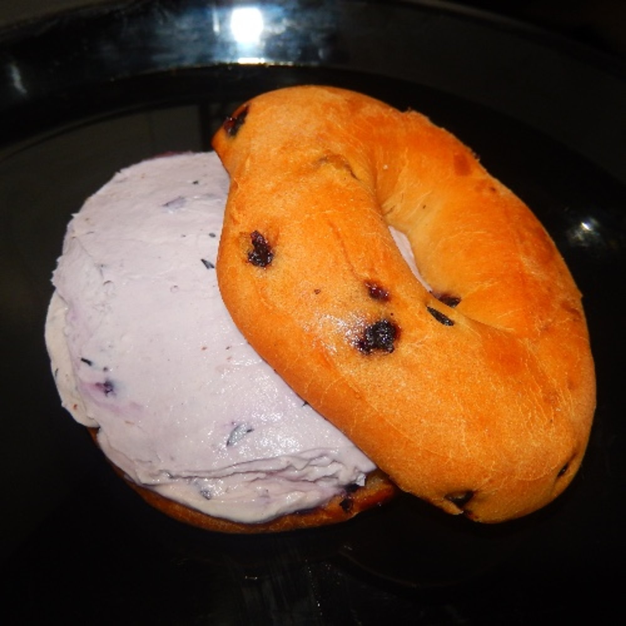 Gluten Free Bagel w/ Cream Cheese