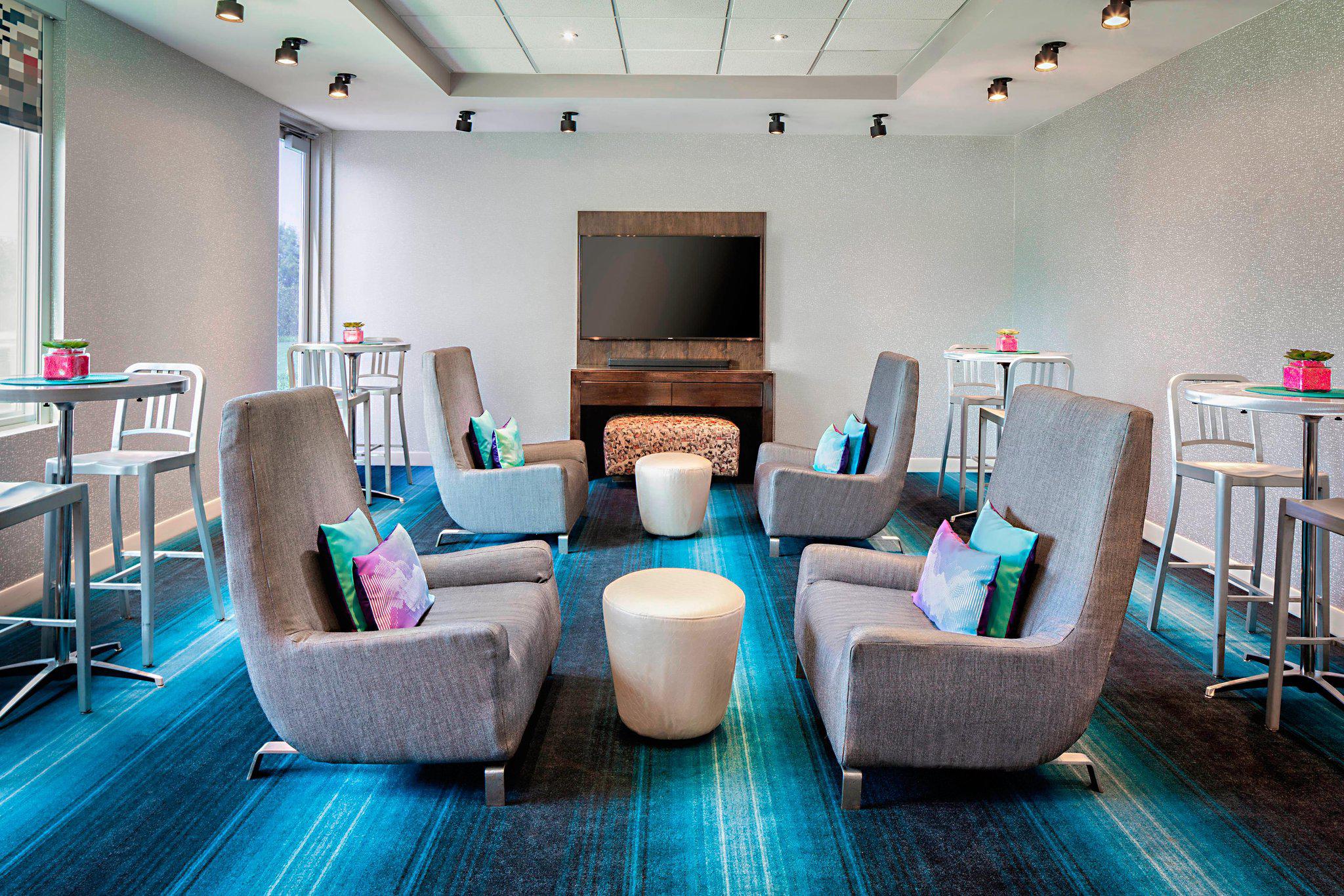 Aloft Frisco Photo