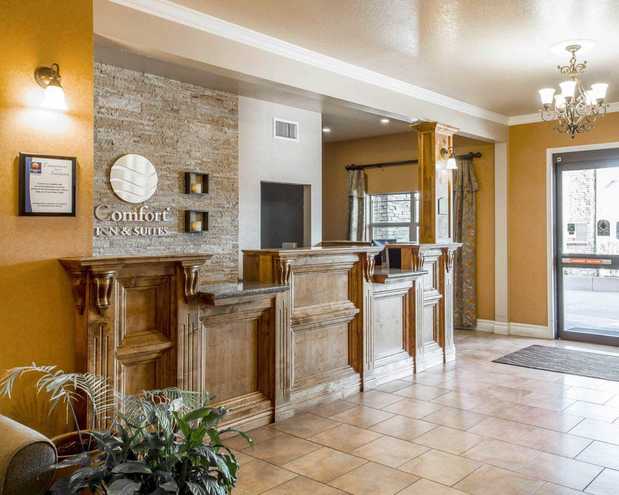 Images Comfort Inn & Suites
