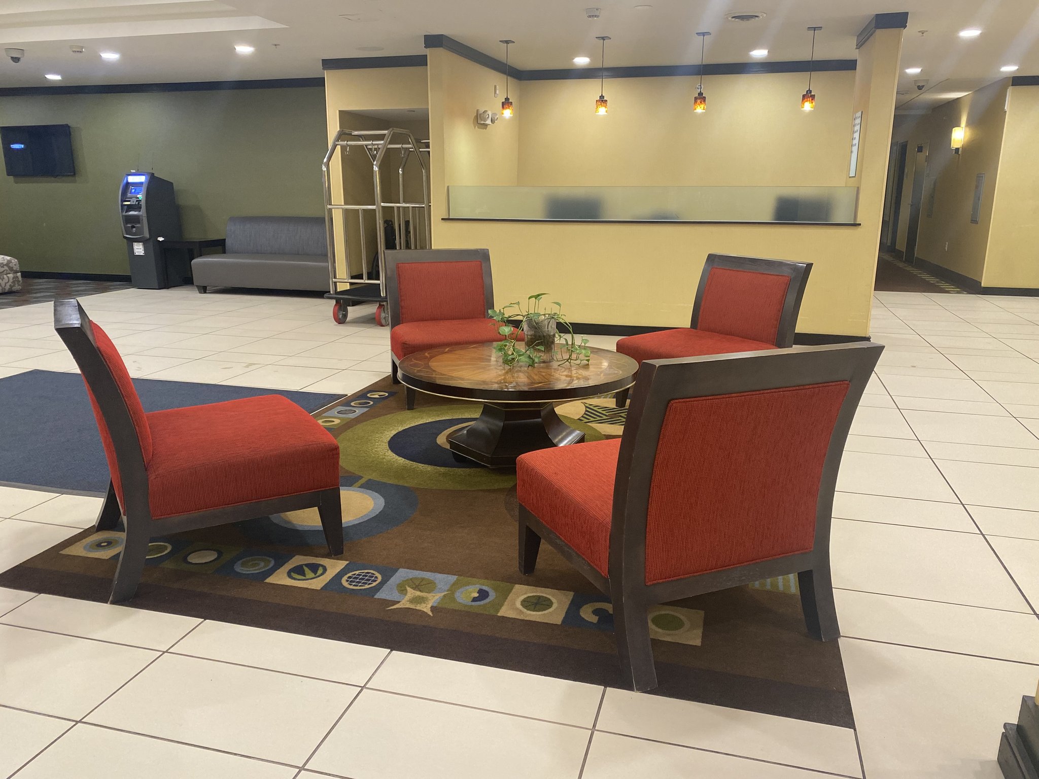 Holiday Inn Express & Suites Detroit North - Troy by IHG Image