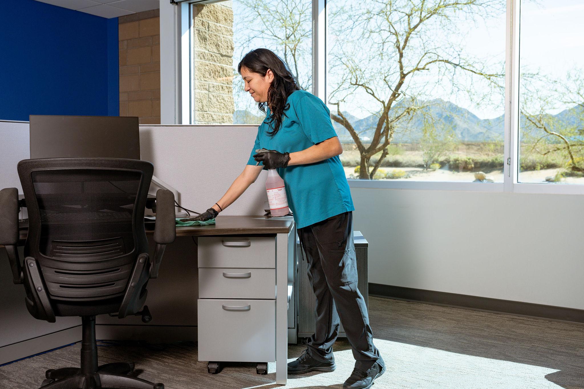 Oranje Commercial Janitorial in Phoenix Image