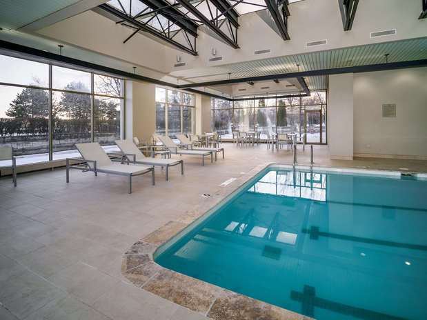 Images Embassy Suites by Hilton Detroit Troy Auburn Hills