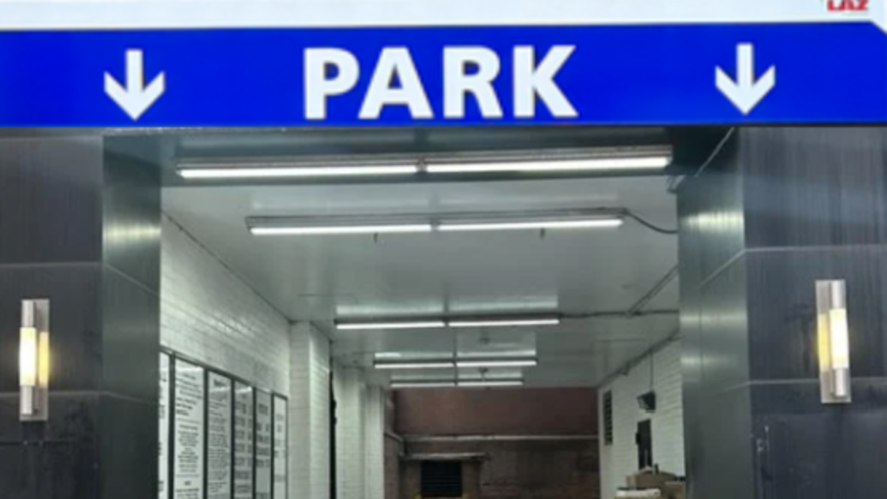 LAZ Parking - The Nash Garage