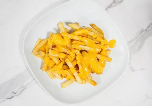 Papas Con Queso / Cheese Fries
