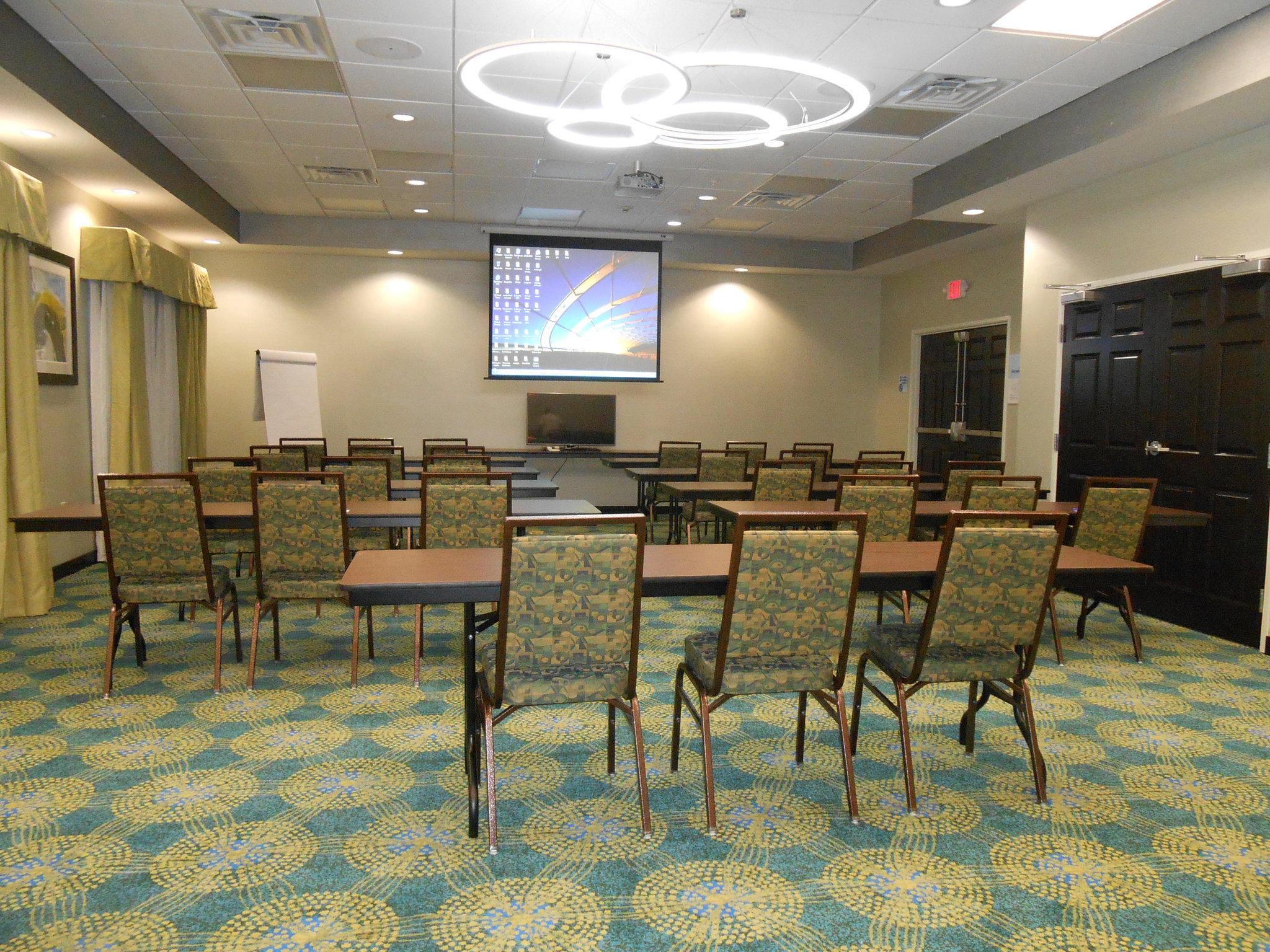 Holiday Inn Express & Suites Houston Northwest-Brookhollow Photo