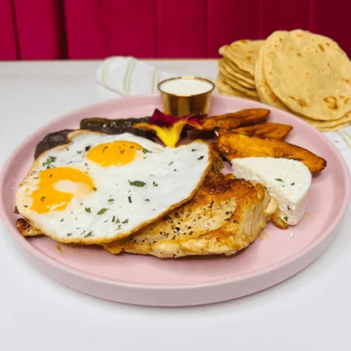 Desayuno con Pechuga De Pollo 