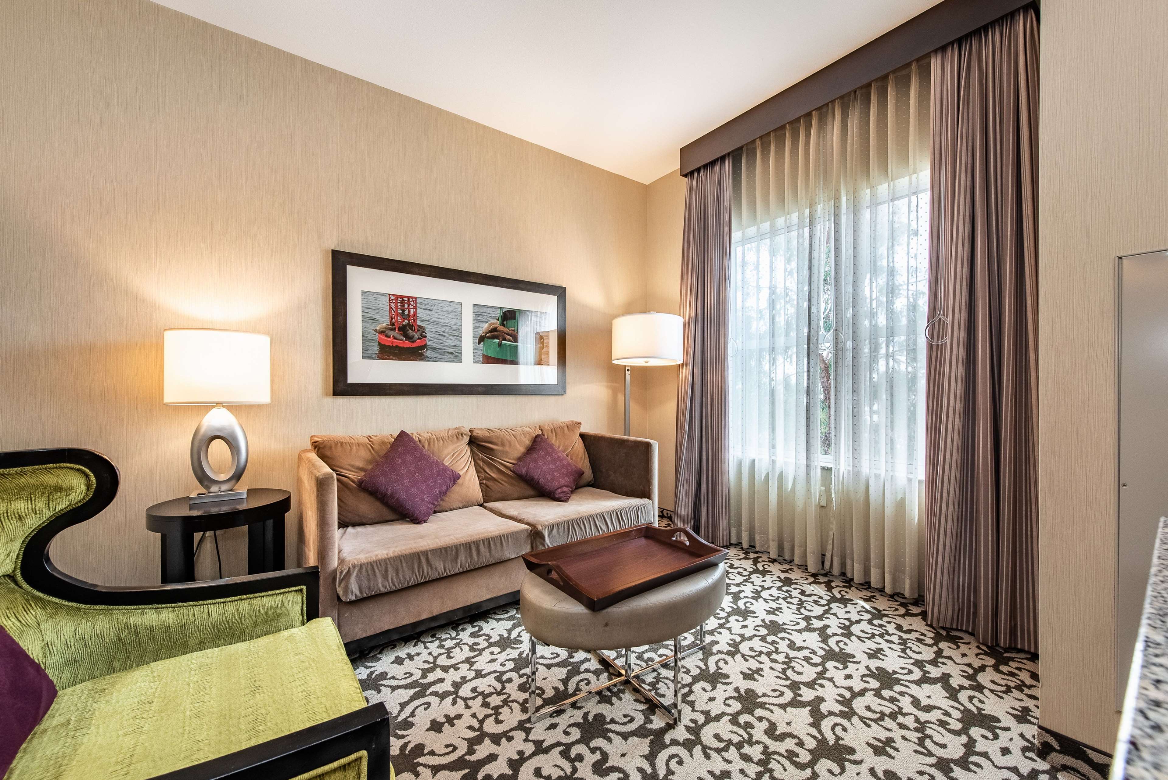 Guest room