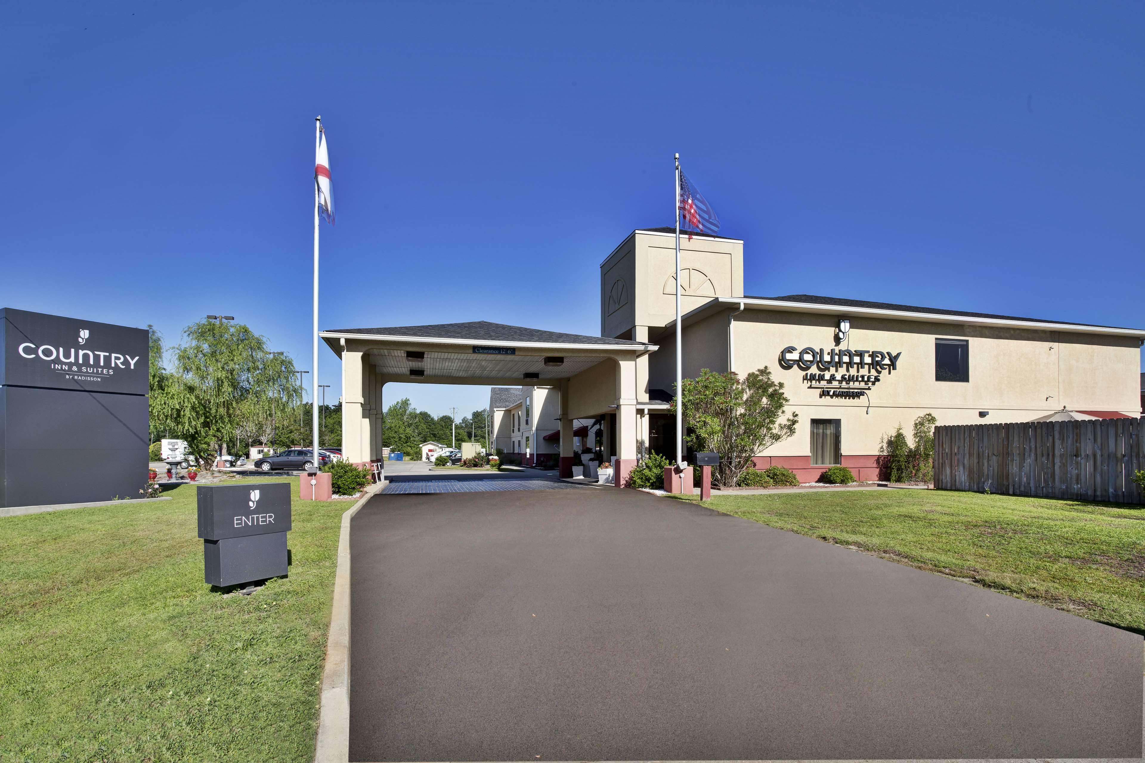 Country Inn & Suites by Radisson, Monroeville, AL Photo