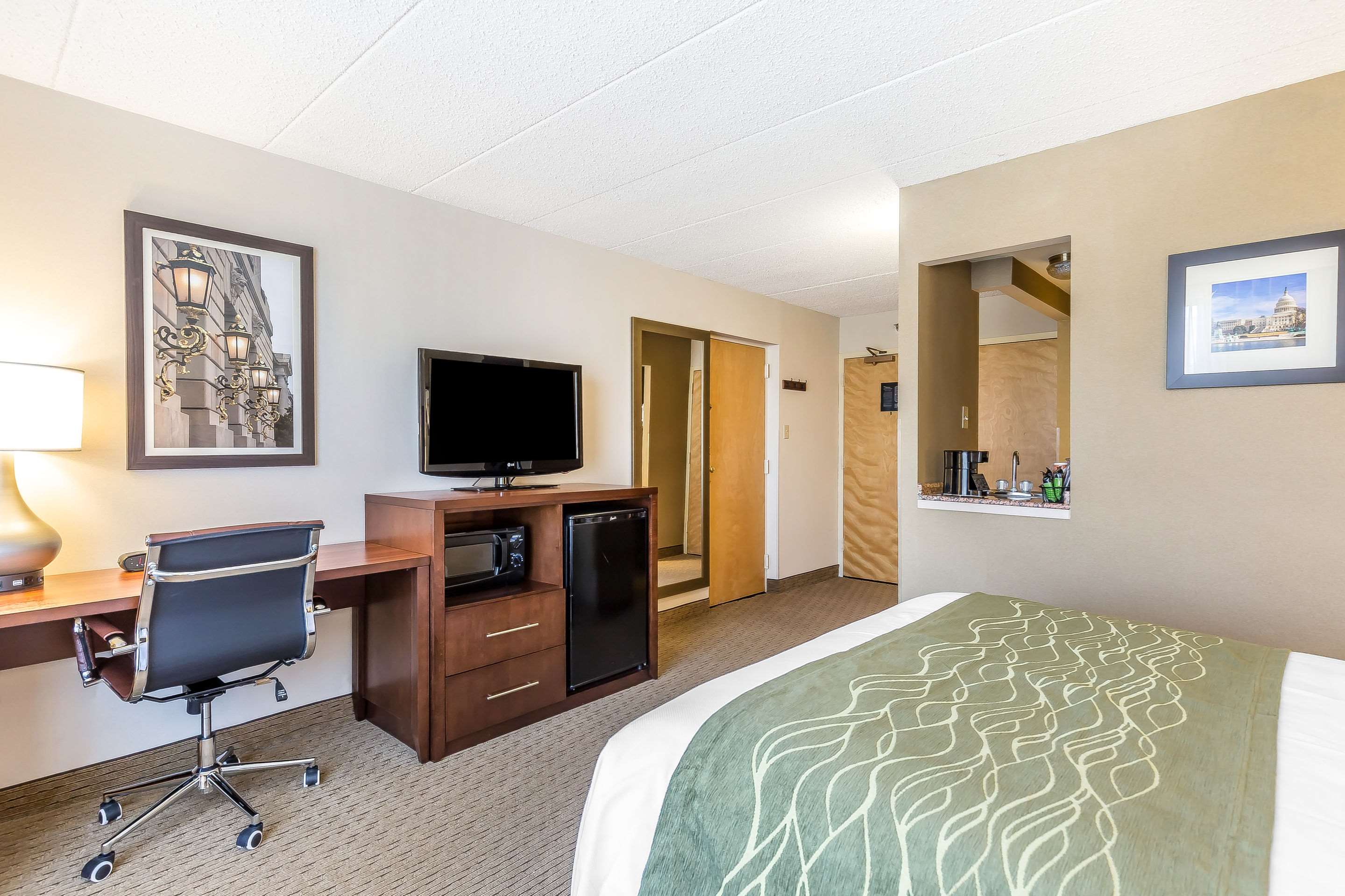 Comfort Inn Shady Grove - Gaithersburg - Rockville Photo