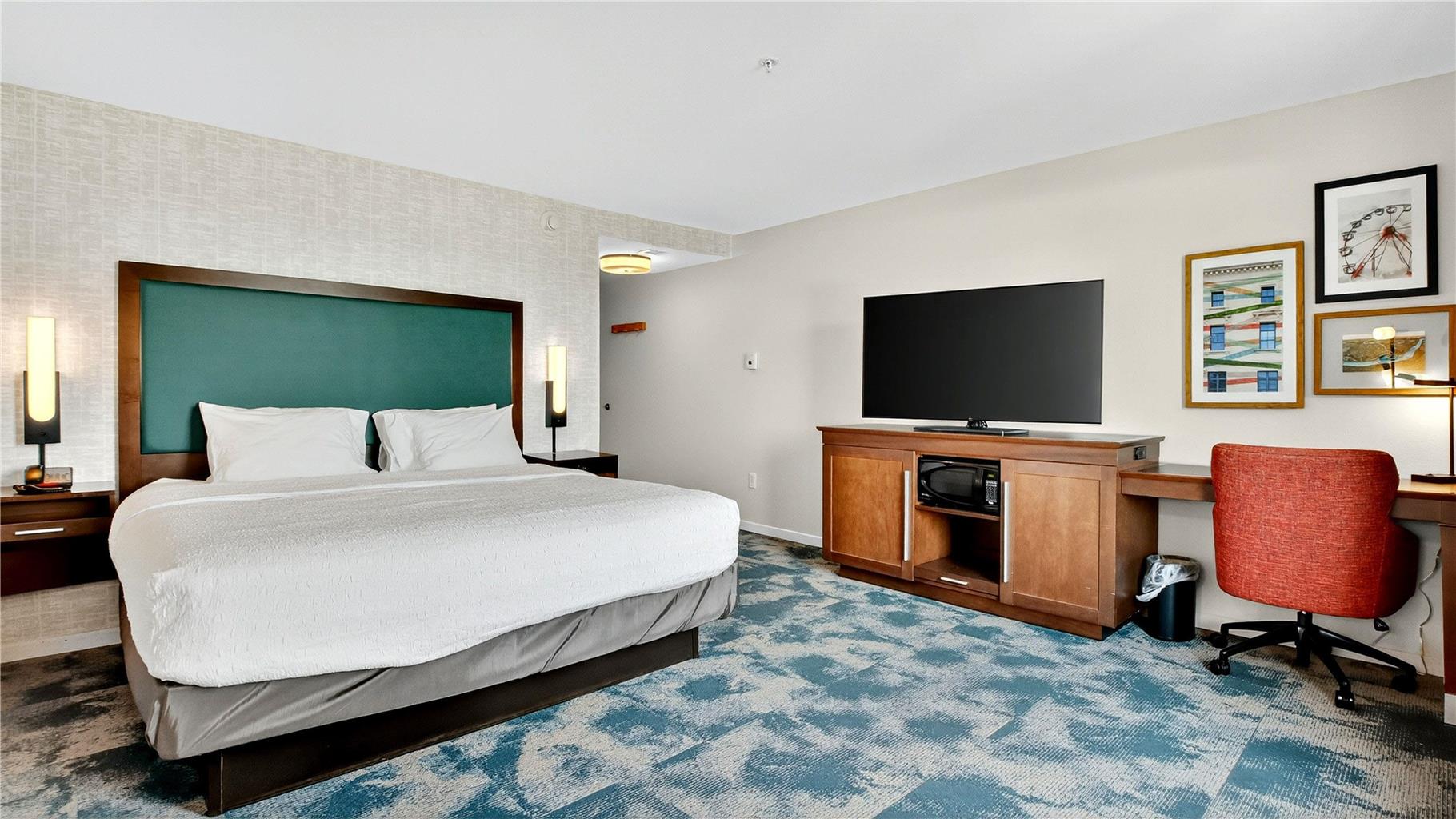 Hampton Inn & Suites Chippewa Falls Image