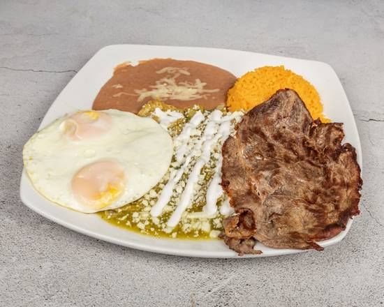 Chilaquiles Con Bistec (Verdes / Rojos)