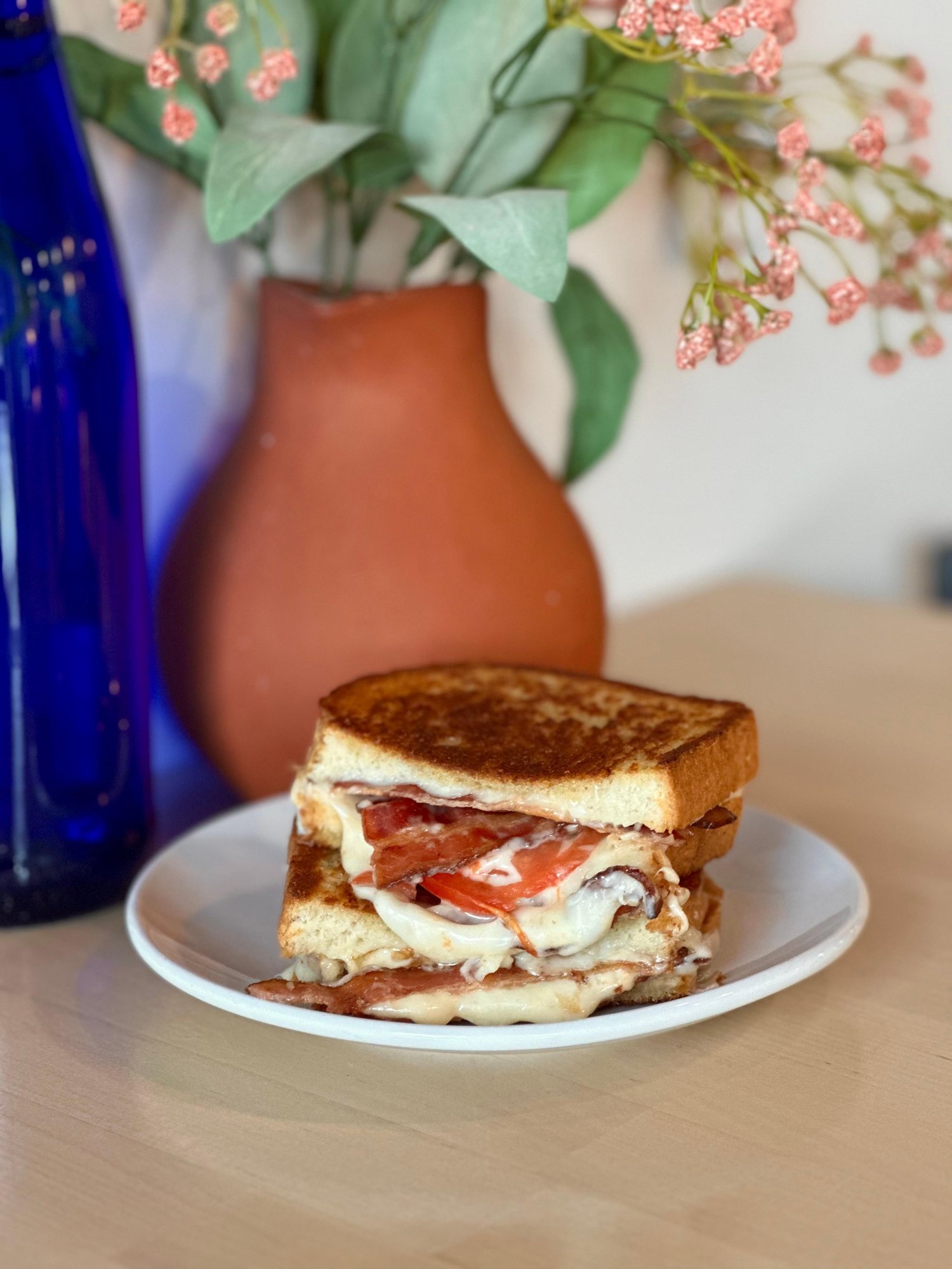 Bacon Tomato Grilled Cheese