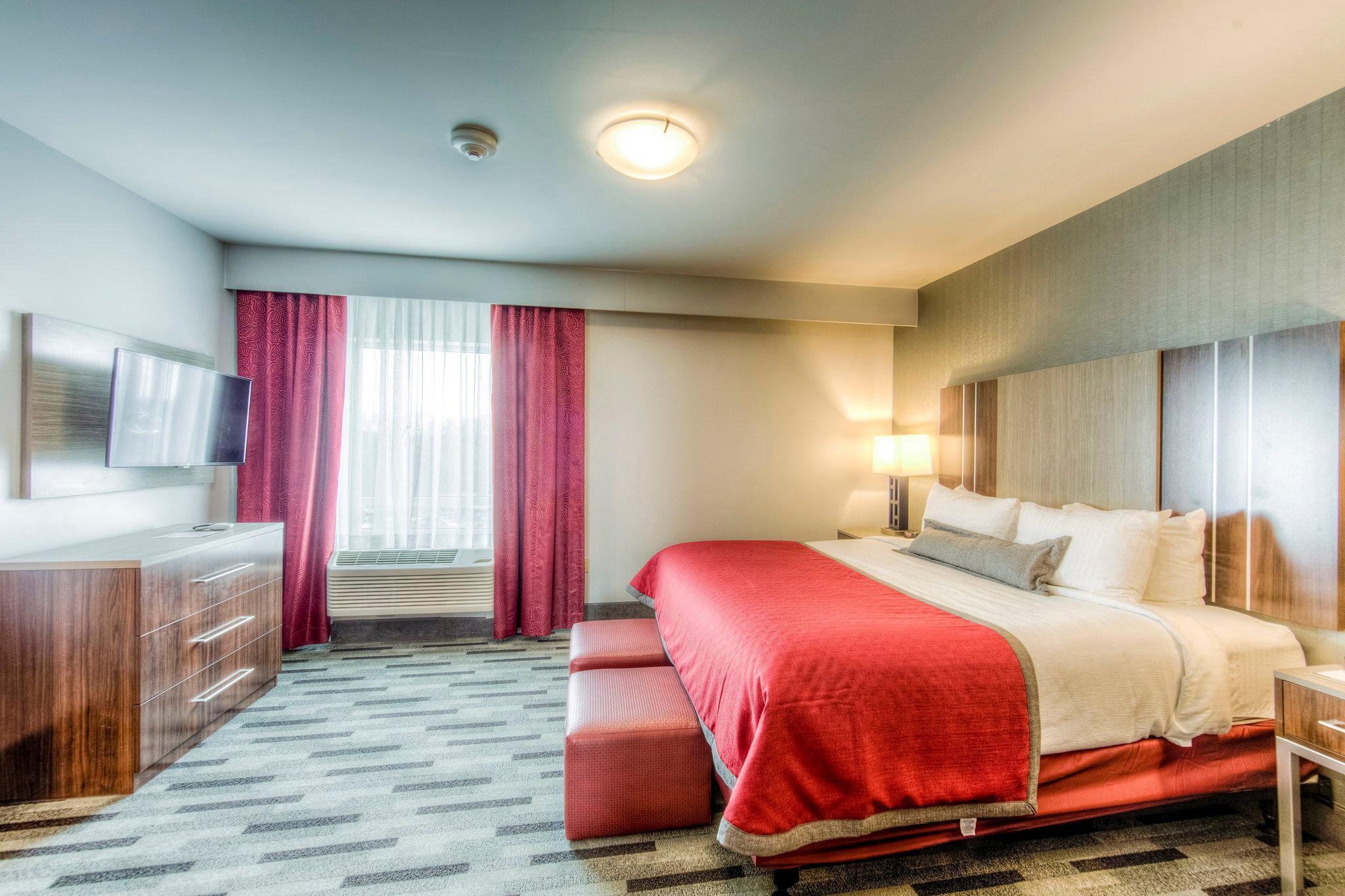 Staybridge Suites Columbus Univ Area - OSU Photo