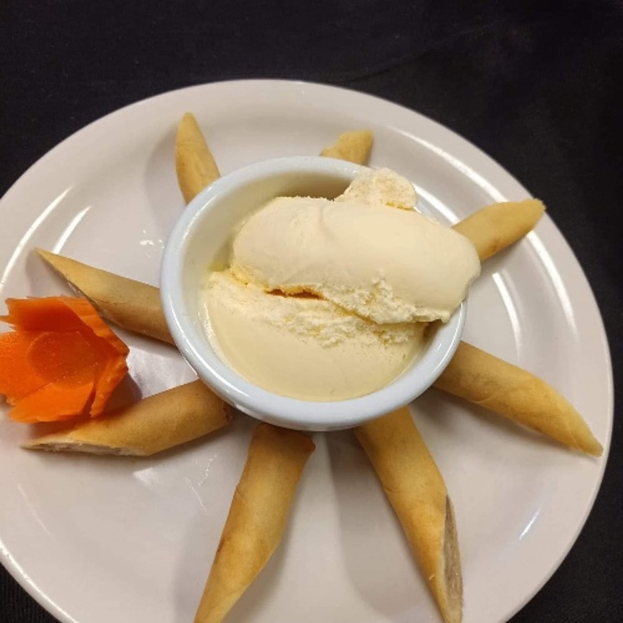 D4: Fried Bananas with Ice Cream