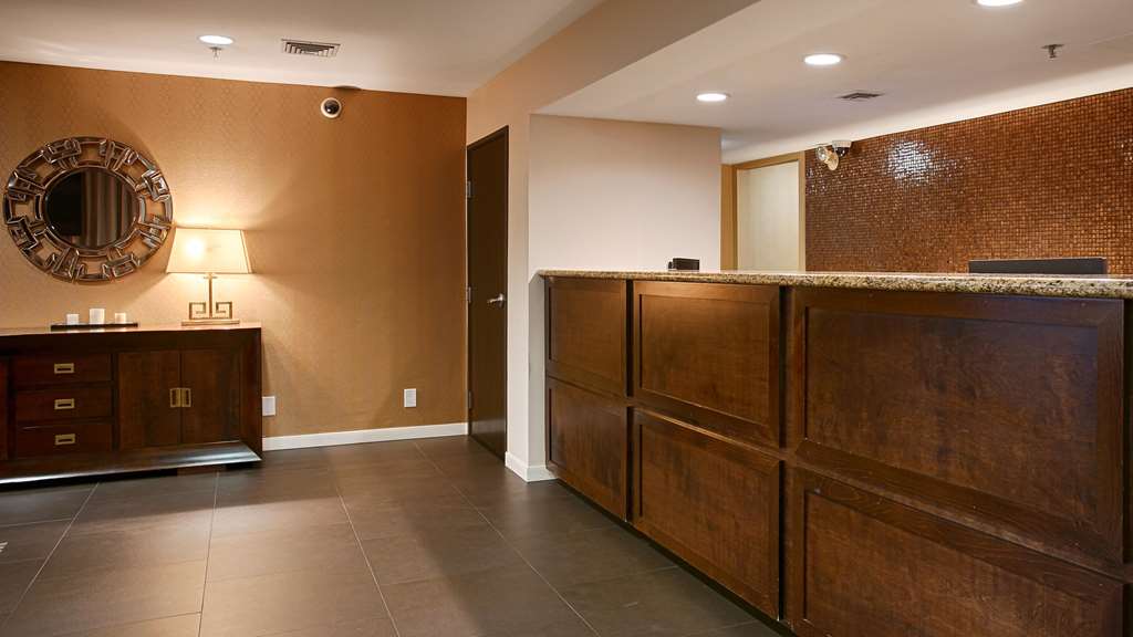 Best Western Plus Rancho Cordova Inn Image