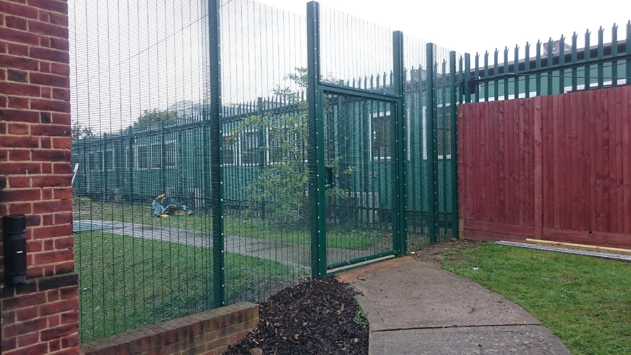 Garden Fencing Essex Fencing Contractors in Chelmsford CM1 4AQ