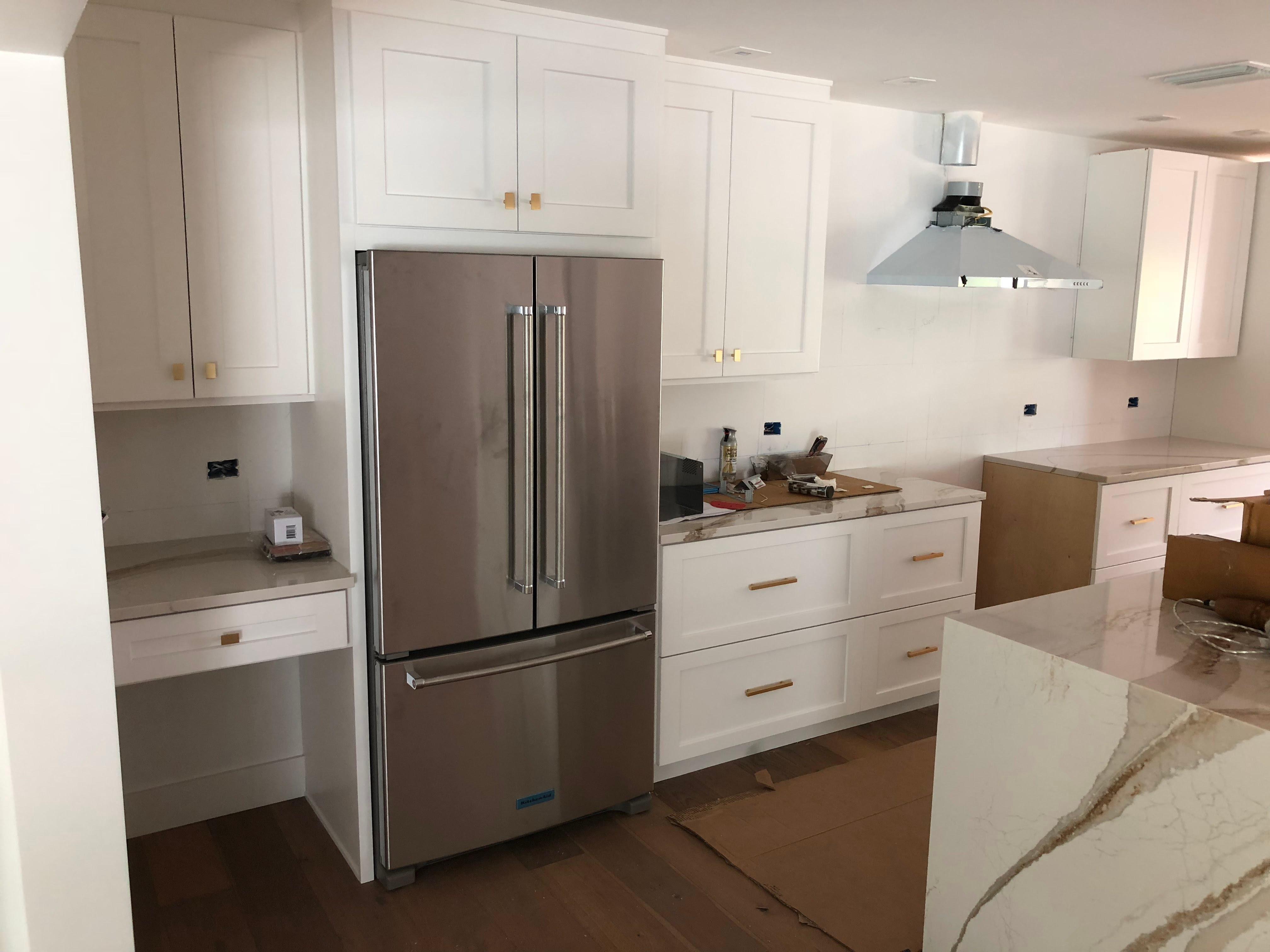 Island Kitchens & Baths Inc Image