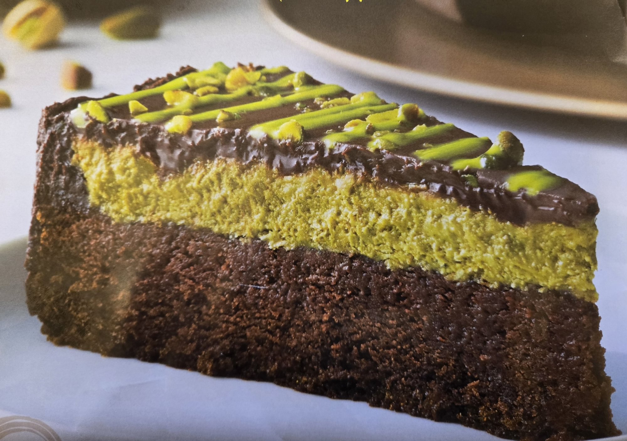 DUBAI CHOCOLATE CAKE - O