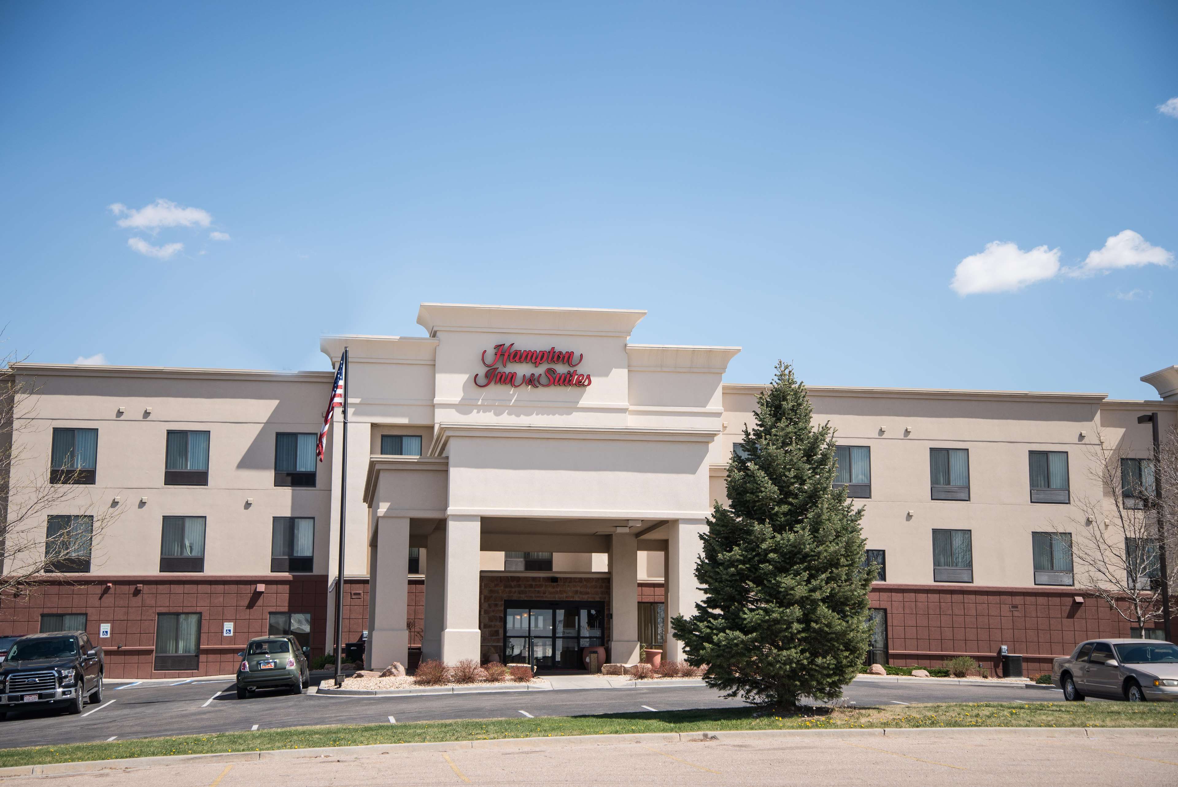 Hampton Inn & Suites Greeley Photo