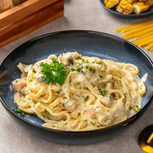 Fettuccine Alfredo