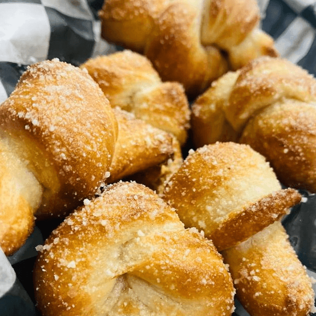 Garlic Knots
